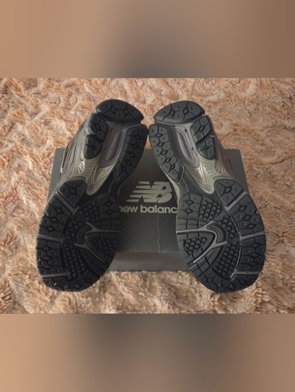 New Balance - Picture 5 of 8